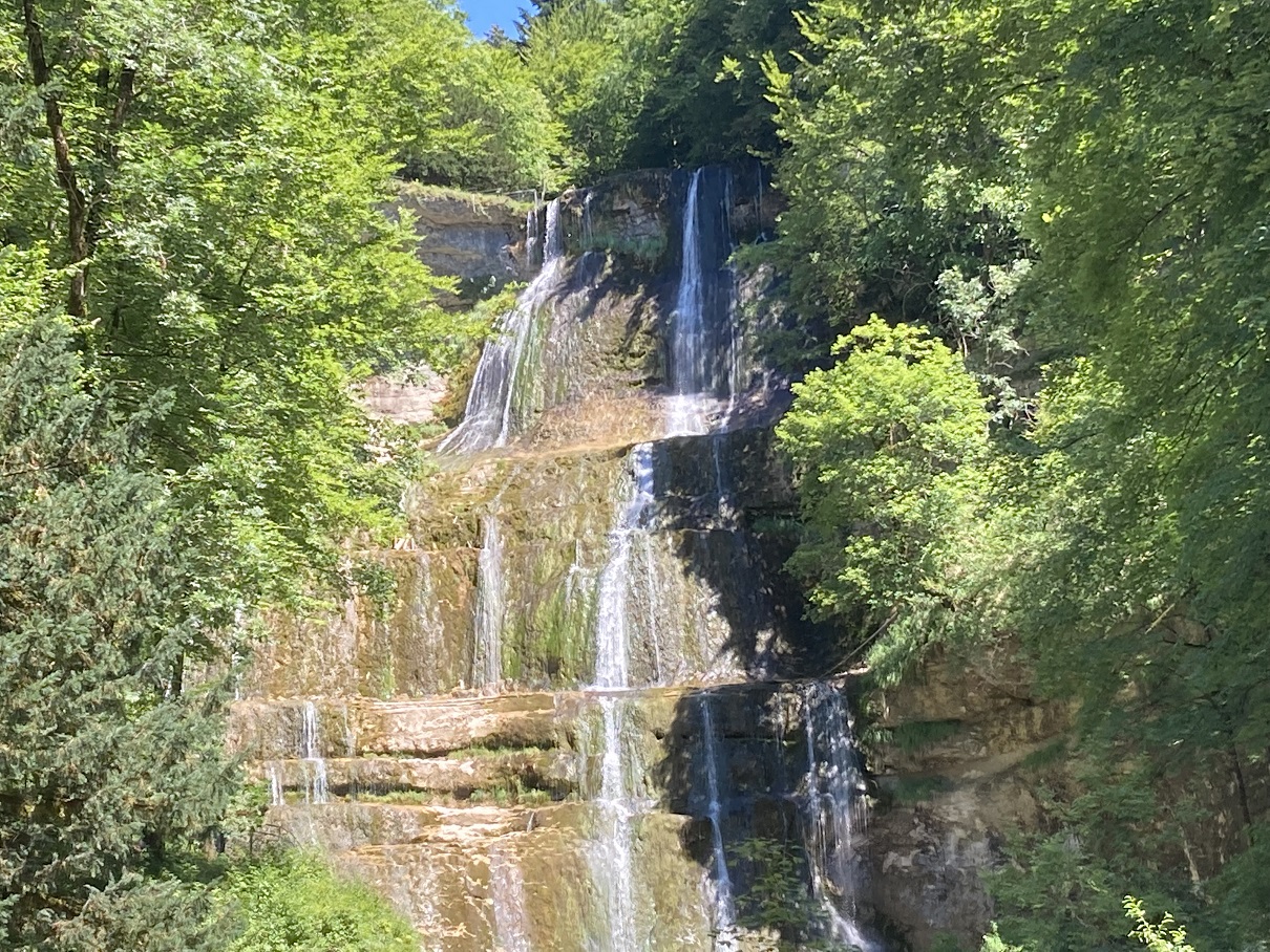 casacade herisson DDD