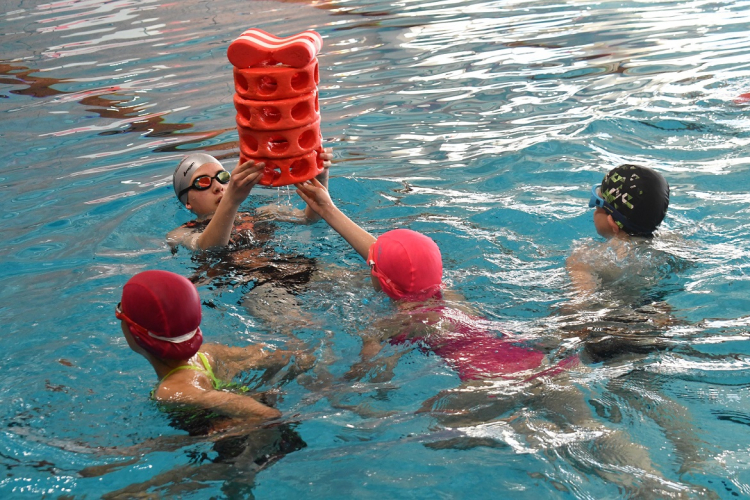 Pontarlier : la piscine municipale enrichit son offre d’animations