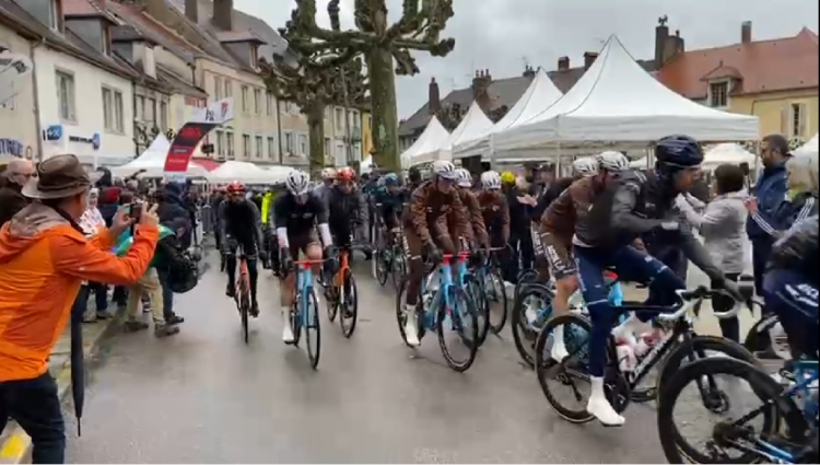 Tour du Jura : Vauquelin en tête au Mont Poupet, Pinot en 2è position