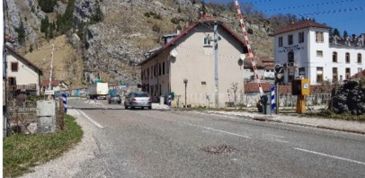Modernisation du passage à niveau de la Cluse-et-Mijoux