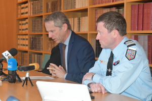 Le Procureur Manteaux a tenu une conférence de presse 