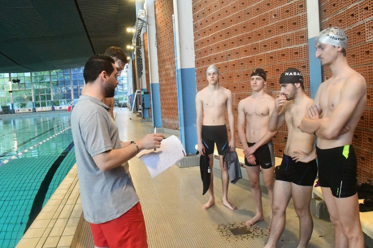 Besançon : dernière ligne droite pour treize jeunes futurs surveillants de baignade