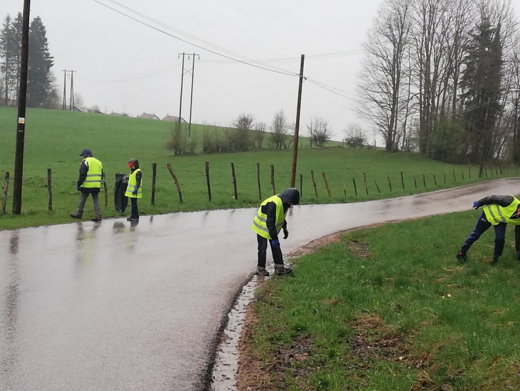 Nettoyage de printemps : plus de 2 tonnes de déchets ramassés dans le Val de Morteau