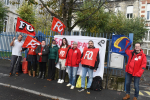Santé : mobilisation devant le Centre de Long Séjour de Bellevaux