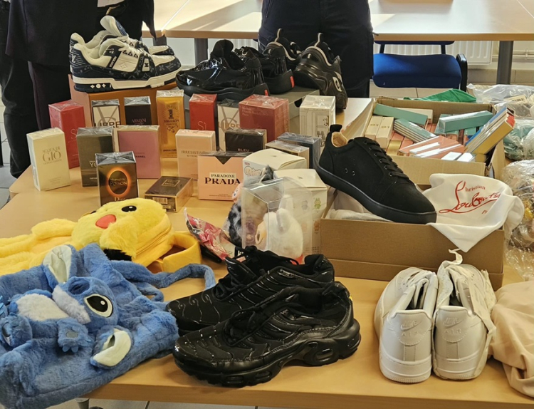 Contrefaçon : 70.000 articles détruits à Lons-le-Saunier