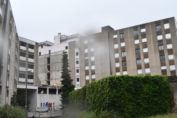 Besançon : Réhabilitation du quartier Planoise. Les premières démolitions ont débuté