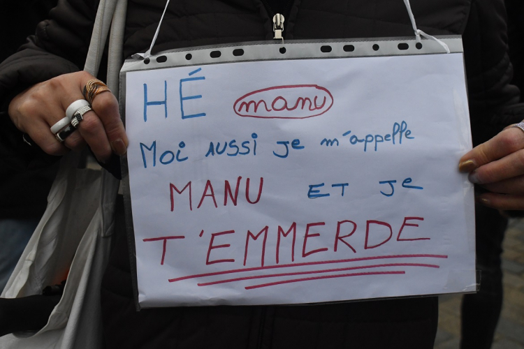 Covid-19 : 1500 manifestants à Besançon