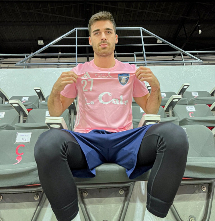 Grand Besançon Doubs Handball : Vente aux enchères des maillots édition Octobre Rose