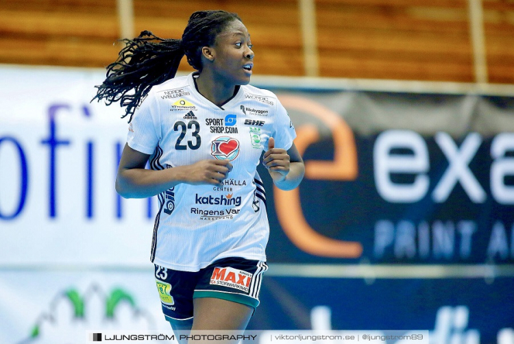 Hand féminin : Avec Charité Mumbongo, l&#039;ESBF clôture son recrutement