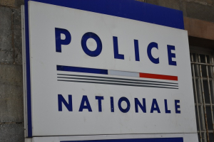 La Ville de Besançon  dénonce l’appel au meurtre affiché durant la manifestation contre les violences policières