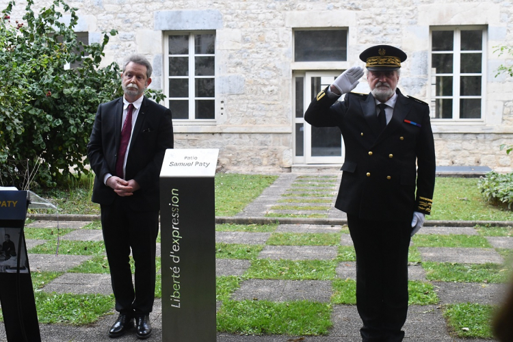 Besançon : Hommage à Samuel Paty