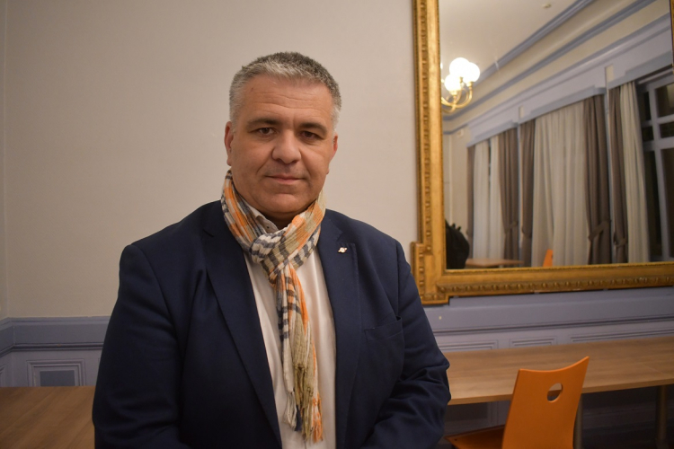 Enseignant menacé de mort : Le député Croizier lui apporte son soutien