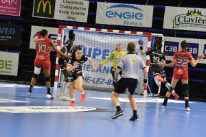 ESBF - Metz Handball :  Une rivalité historique, un adversaire colossal
