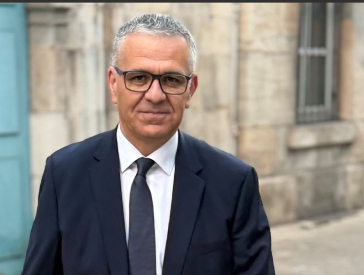 Croix gamm&eacute;es au parc Marulaz &agrave; Besan&ccedil;on : le d&eacute;put&eacute; Laurent Croizier condamne des &laquo; inscriptions haineuses &raquo;