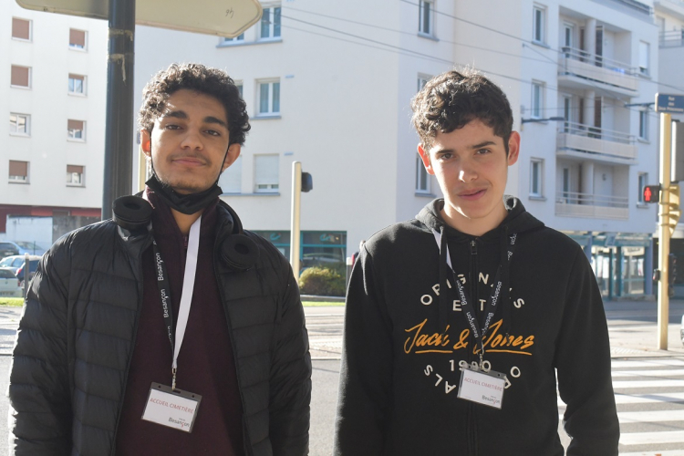 Besançon : Quand les jeunes des quartiers accompagnent les familles à la Toussaint