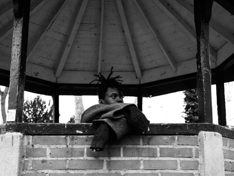 Eli F. Baptist : de la musique à Léo Matteï sur TF1