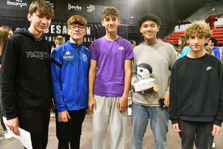 Cybertech 2025 à Besançon : Quand les ados réinventent la robotique