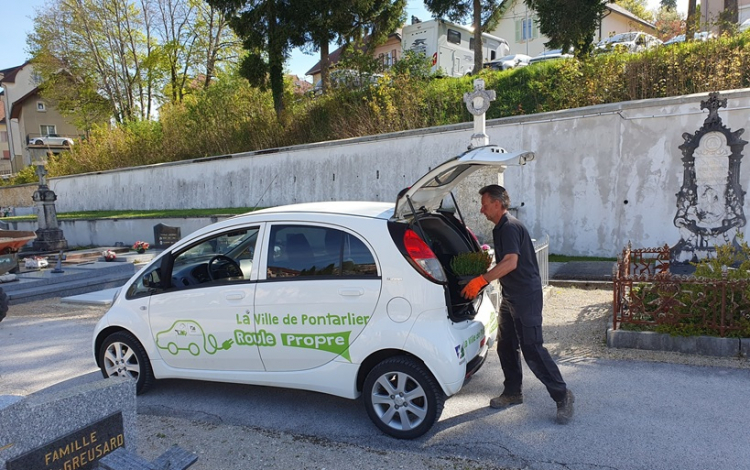 Pontarlier / Printemps des cimetières : service de mobilité douce au cimetière Saint-Roch