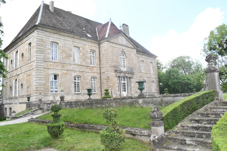 Tourisme : à la découverte du château de Vaire