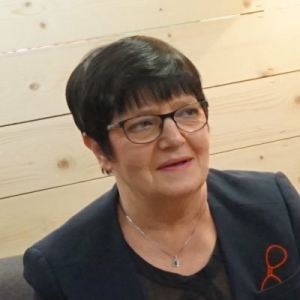 La sénatrice Marie-Christine Chauvin s’intéresse à la situation du lycée de Salins-les-Bains