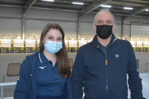 Mr Petetin, responsable bisontin de l&#039;évènement, et Gaëlle, responsable communication de la FF de Tir