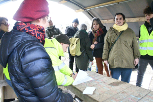 Signature du recours gracieux cet apr&egrave;s-midi aux Va&icirc;tes. 