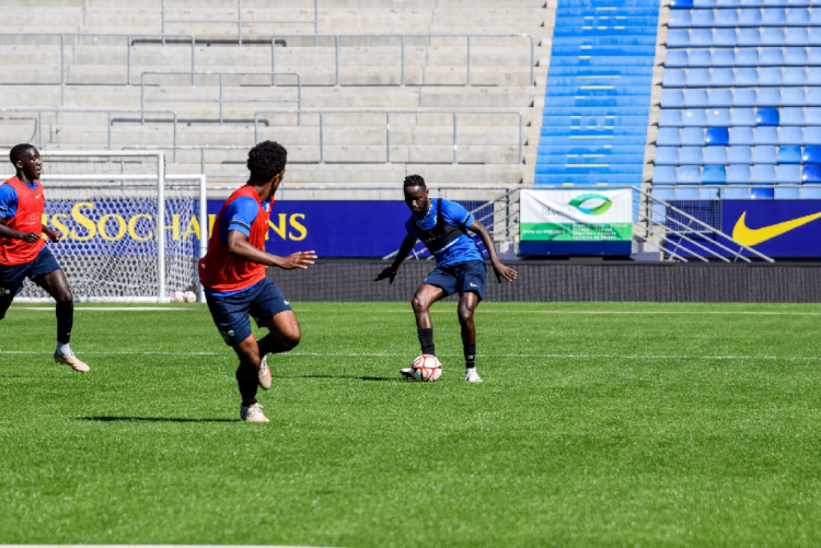 Foot / L2 : Premières foulées sur la nouvelle hybride de Bonal