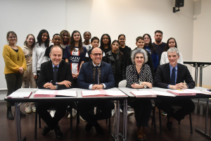 Collège Voltaire à Besançon : La première classe théâtre à horaires aménagés