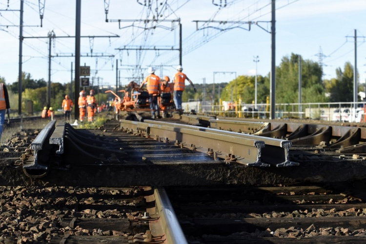 Transports ferroviaires : Travaux en gare d&#039;Andelot et les Longevilles Mont-d&#039;Or