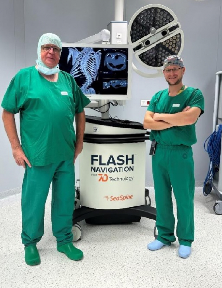 Première en France : le CHU Minjoz se dote d’un système de navigation chirurgicale 7D pour la chirurgie pédiatrique de la colonne vertébrale