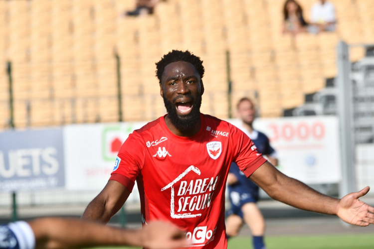 Foot / N3 : Le Racing Besançon perd (encore) le derby