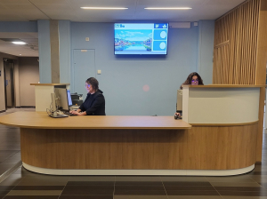 CHU de Besançon : nouveau bureau des entrées au bâtiment bleu