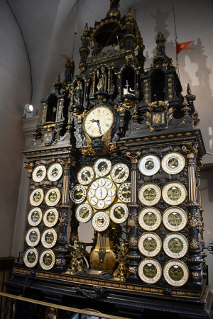 Eté 2022 : l’horloge astronomique de la cathédrale Saint-Jean s’ouvre au public