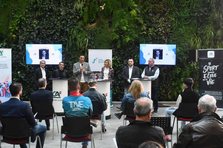 Le Crédit Agricole signe un partenariat pour l&#039;inclusion professionnelle par le sport