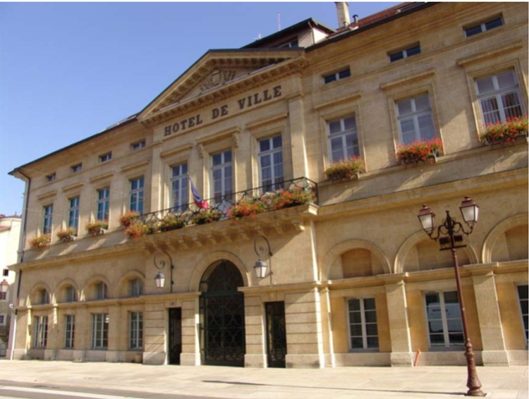 Pontarlier : un rassemblement r&eacute;publicain contre les violences urbaines