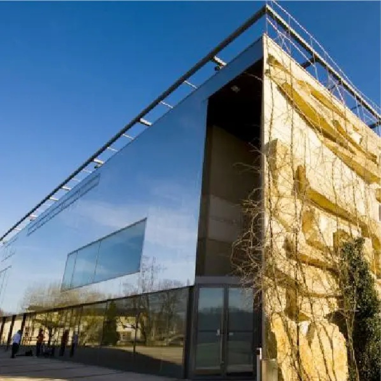 Dole : la Commanderie poursuit sa restructuration