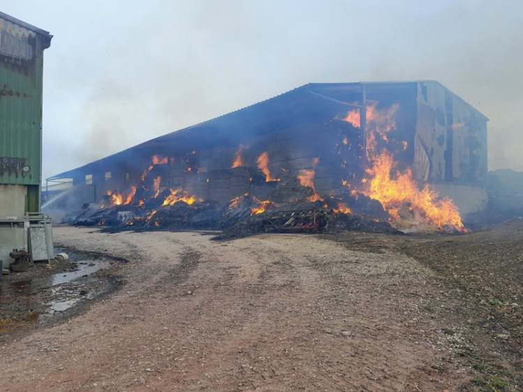 Incendie agricole à Dammartin-Marpain  : mobilisation exemplaire des secours