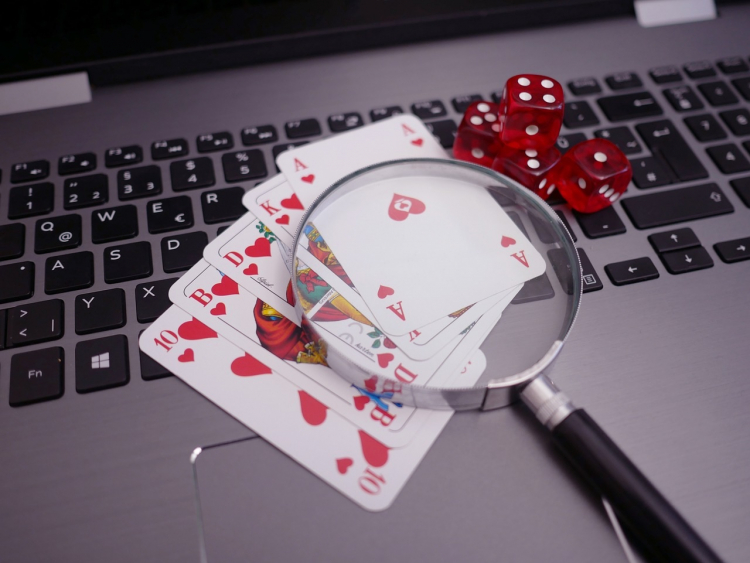 Santé : le CHU Minjoz recherche 25 joueurs de poker en ligne