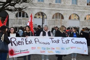 Besançon : Les jeunes mobilisés dans la lutte pour les droits des femmes