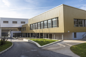 Education : inauguration d&#039;un nouvel espace de restauration et d&#039;un internat