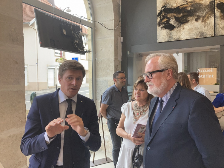 Titres d’identité : des centres temporaires d’accueil pour raccourcir les délais