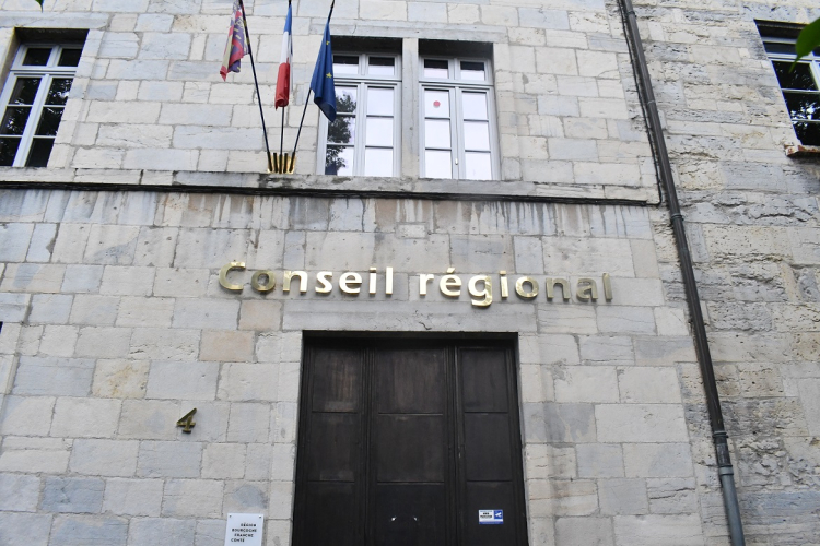 La R&eacute;gion d&eacute;bloque 47,4 M&euro; pour financer des centaines de projets en Bourgogne-Franche-Comt&eacute;