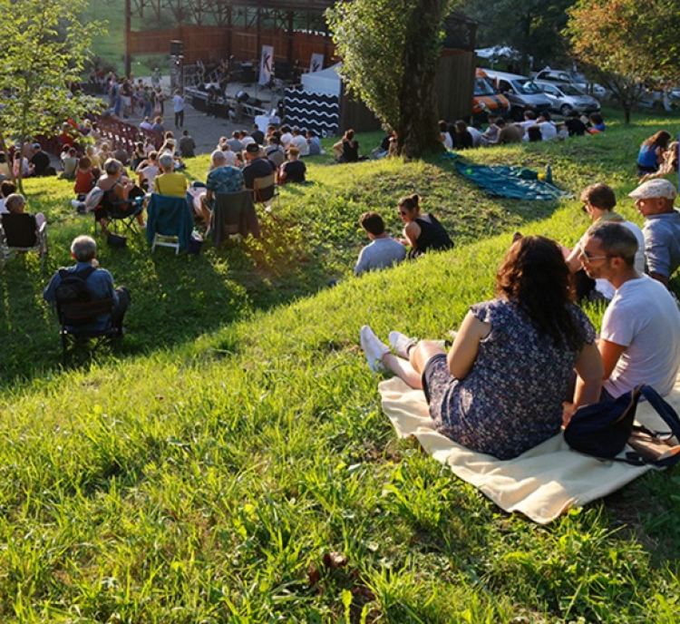Les Mardis des Rives reviennent pour une 13ᵉ &eacute;dition : sept soir&eacute;es musicales gratuites au fil du Doubs