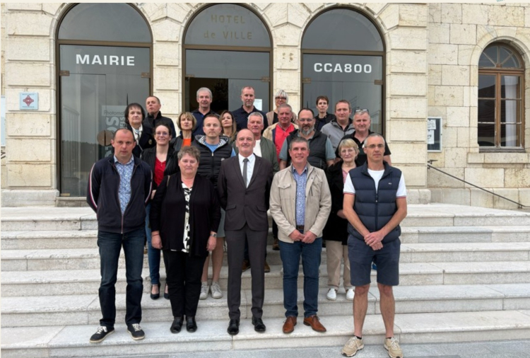 Altitude 800 : un ex&eacute;cutif renouvel&eacute; autour de Claude Courvoisier