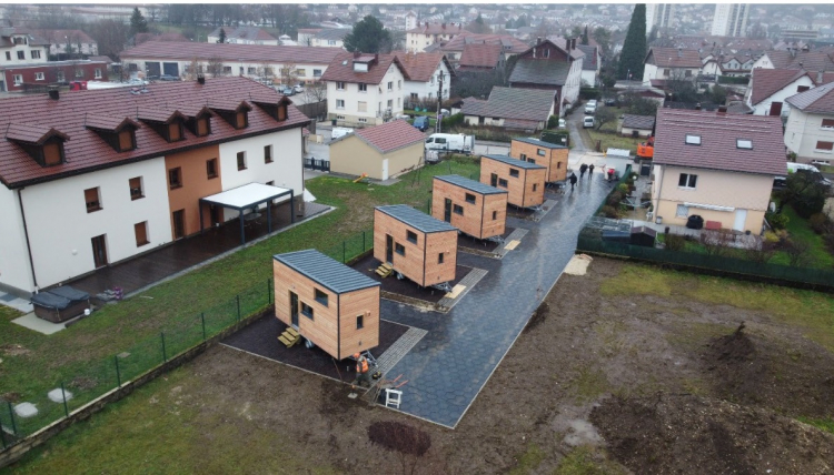 Habitat : Cinq Tiny Houses installées à Pontarlier