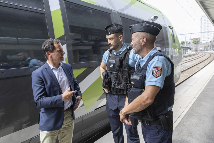 Bourgogne-Franche-Comt&eacute; : des gendarmes r&eacute;servistes d&eacute;ploy&eacute;s dans les trains Mobigo