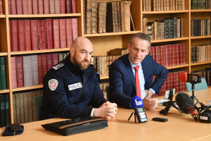 Deux étudiants placés en garde à vue pour avoir vandalisé la statue de Victor Hugo à Besançon