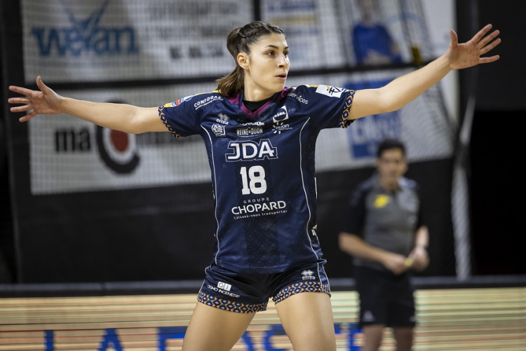 Handball / D1 féminine : Ilona Di Rocco, première recrue de l&#039;ESBF
