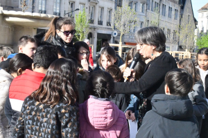 Journée des droits de l’enfants : les arbres de la place de la Révolution seront baptisés