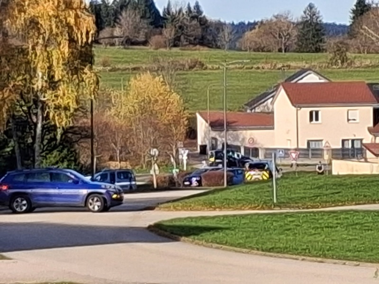 La Chenalotte : un homme retranché chez lui interpellé après avoir tiré en direction d’agents municipaux